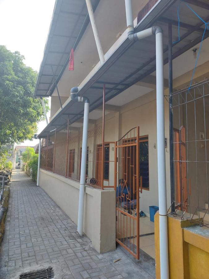 Nusantara Kost Syariah Bulanan Harian Hotel Kalasan Exterior photo